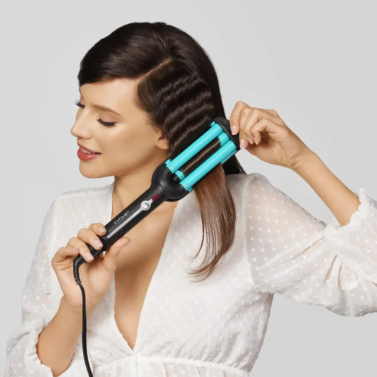 Nicka K New York Tyche Triple Barrel Wave Styler #HRTW01